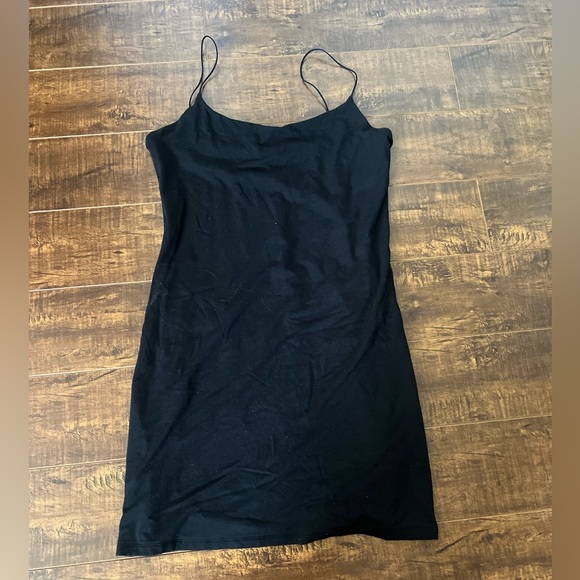 aritzia wilfred free black spaghetti strap dress - Picture 2 of 2